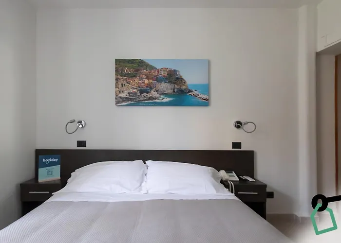 Готель Hotiday Ла-Спеція